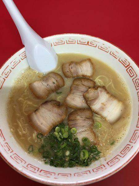 「やきぶたラーメン　890円　替玉　140円」@博多一番の写真