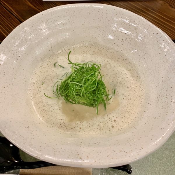 THE鶏そば（1090円）