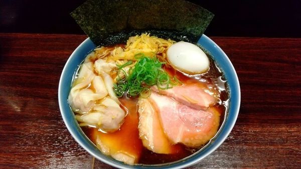「特製醤油そば」@麺屋 ルリカケスの写真