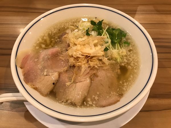「塩らーめん 850円」@らーめん鱗 西中島店の写真