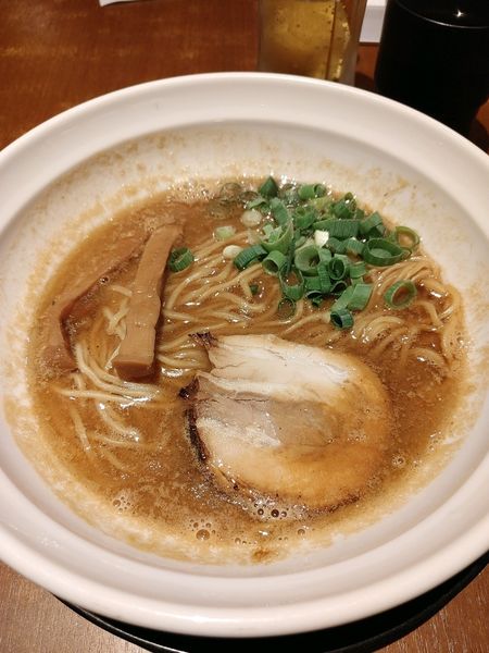 「醤油とんこつ」@金久右衛門 南港ATC店の写真