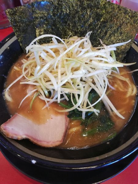「ネギラーメン」@家系ラーメン たつ家の写真