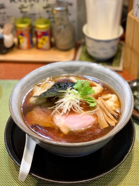 「ワンタン醤油ラーメン」@らーめん 梶原の写真