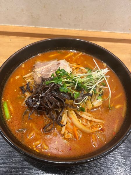 「地獄ラーメン(950円)+麺大盛(110円)」@地獄ラーメン 大勝園の写真