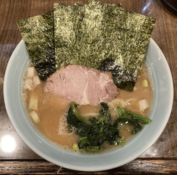 「ラーメン並 750円」@ラーメンチョップの写真