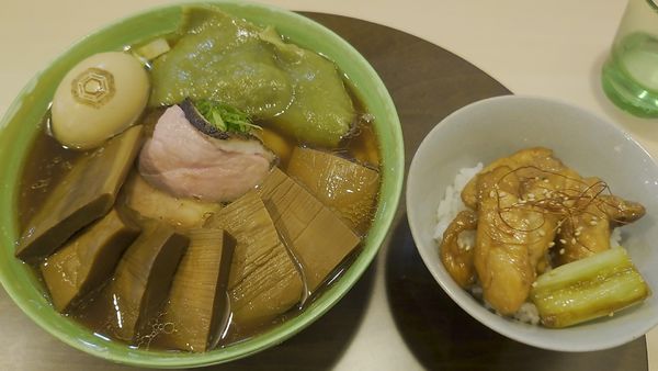 「醤油拉麺+メンマ」@手打麺祭 かめ囲の写真