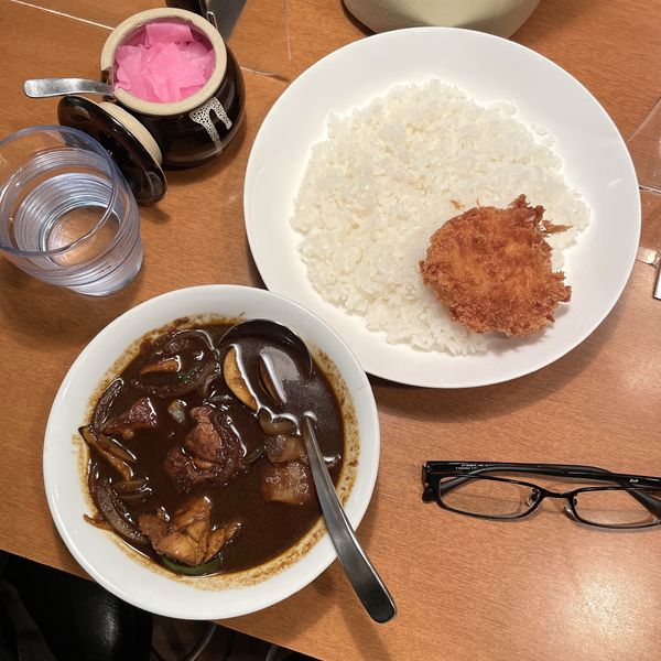 「チキンと野菜のカリー(カニクリームコロッケ付)（極辛）」@ジンコックの写真