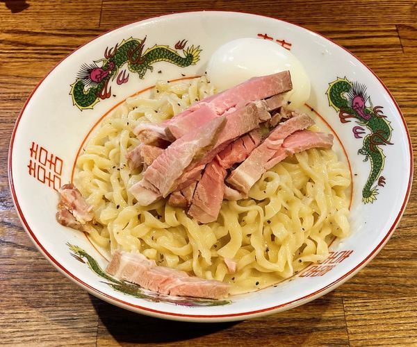 「【限定】カチョエぺぺ風まぜそば＋たまご」@らー麺屋 バリバリジョニーの写真