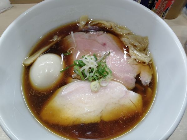 「味玉中華そば」@手揉み中華そば 中村の写真