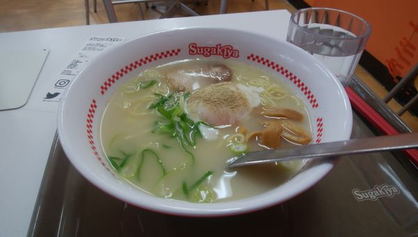 「ラーメン　半熟玉子トッピング」@スガキヤ 知多イトーヨーカドー店の写真