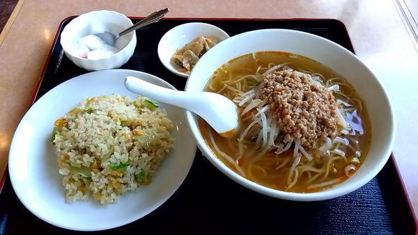 「半チャーハン」@珍彩楼の写真