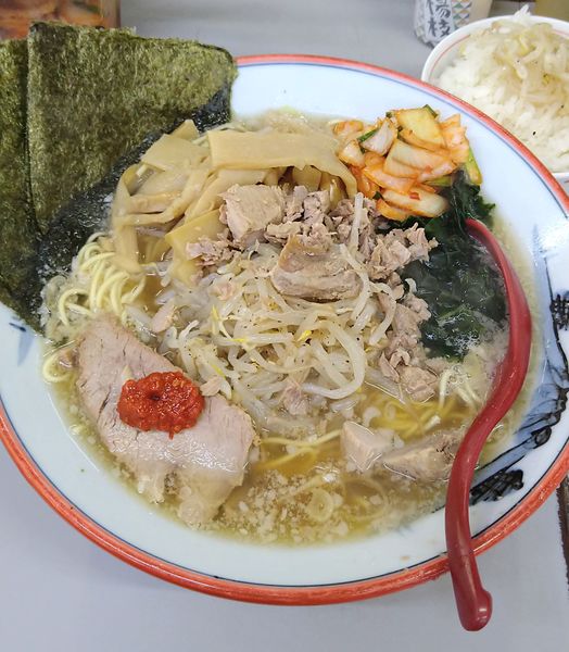 「ラーメン+もやし､メンマ､半ライス」@ラーメンショップ 122号騎西店の写真
