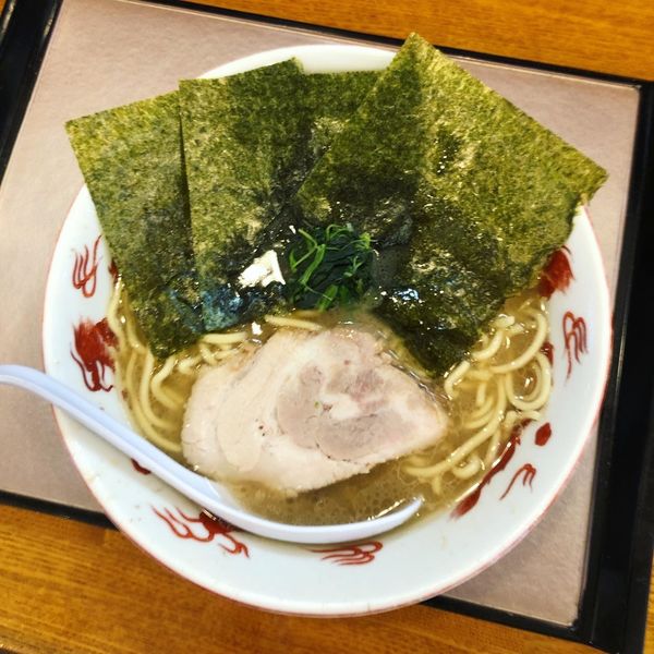 「ラーメン　中　かため」@麺家 いわいの写真