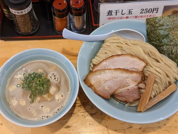 「突発限定濃厚豚骨煮干しつけ麺大」@らーめんセンター トミオの写真