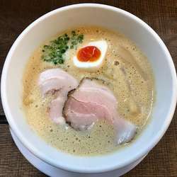 豚CHIKIしょうゆラーメン　900円