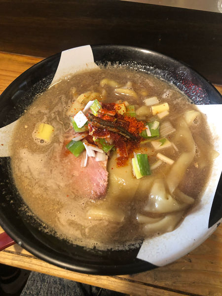「中華そば (900円)」@すごい煮干ラーメン凪 新宿ゴールデン街店 本館の写真