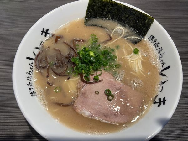 「らーめん　バリカタ」@博多長浜らーめん いっき 戸塚安行店の写真