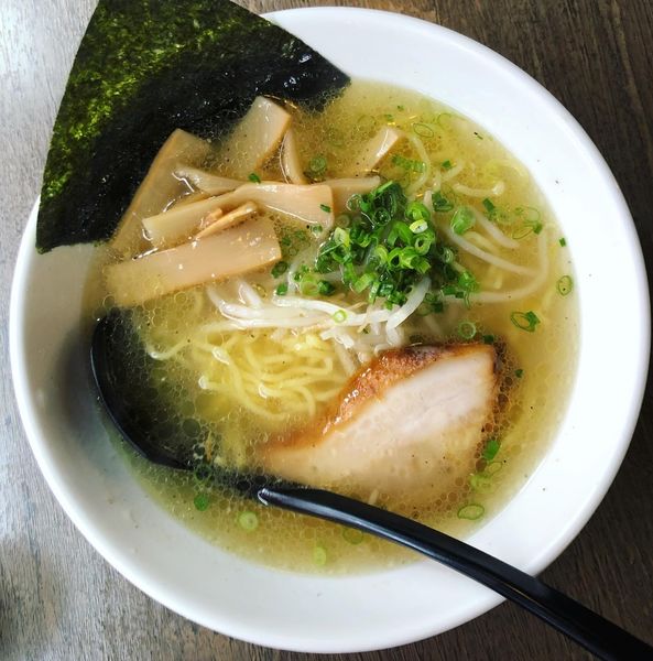 「とり塩　中麺」@信州麺屋 とんずら －カエン－の写真