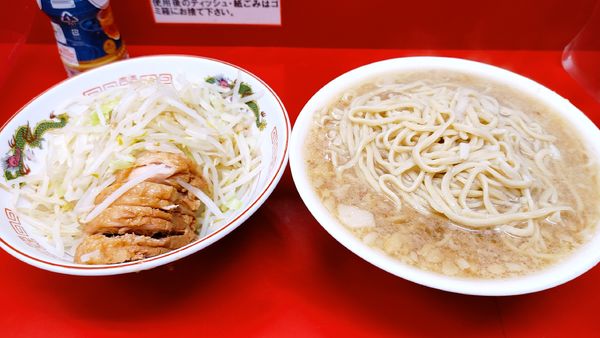 「麺増し・大豚(ヤサイ)￥1,030」@ラーメン二郎 京急川崎店の写真