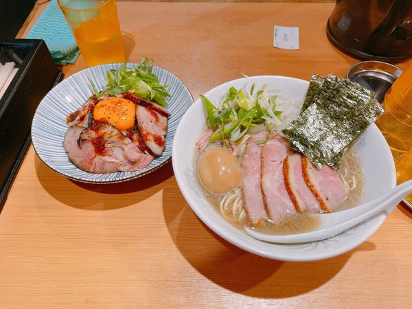 「特製煮干中華蕎麦+ローストポーク丼+和え玉」@北千住煮干中華蕎麦 かれんの写真
