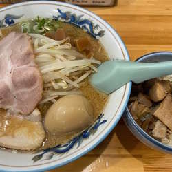 味玉味噌ラーメン＋チャーシュー丼：900＋150円