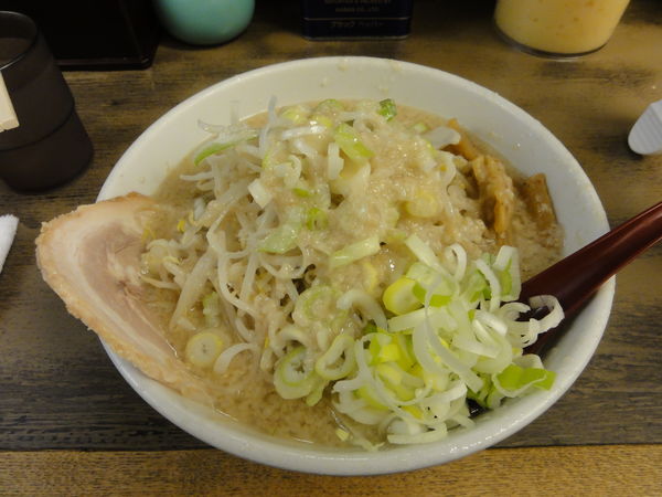 「ラーメン900円」@らーめん弁慶 堀切店の写真