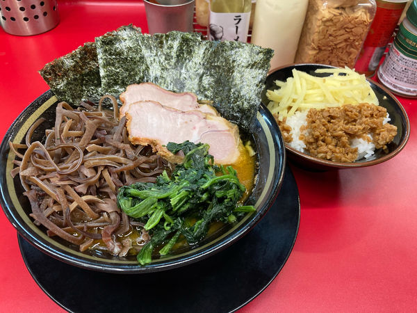 「ラーメン」@IEKEI_TOKYO 王道家直系の写真