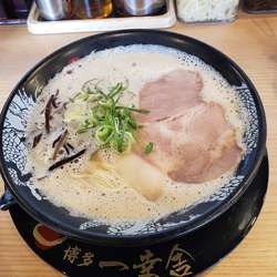 元祖泡系　豚骨ラーメン　半替玉