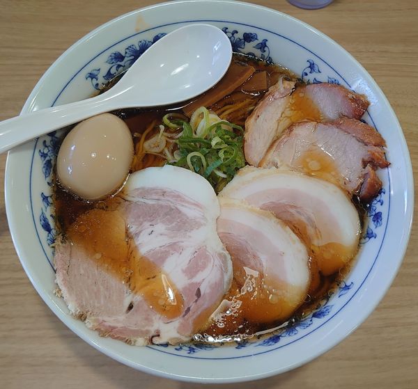 「味玉チャーシューメン(1230円)」@覆めん 花木の写真