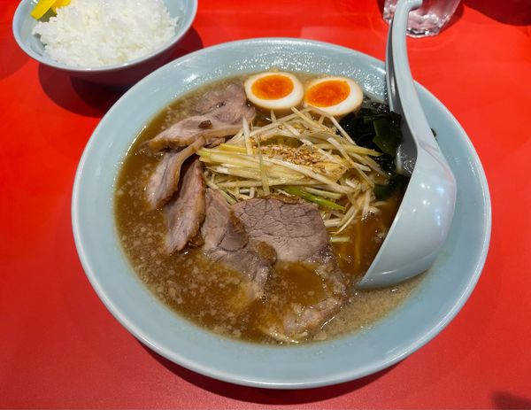 「ネギチャーシュー小+味玉（1150円）」@ニューラーメンショップ オリジンの写真