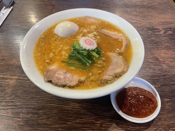 「【肉の日限定】背脂味噌チャーシュー麺」@麺屋 真心の写真