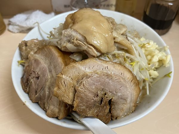 「ラーメン（ニンニク、アブラ）」@自家製ラーメン 大者の写真