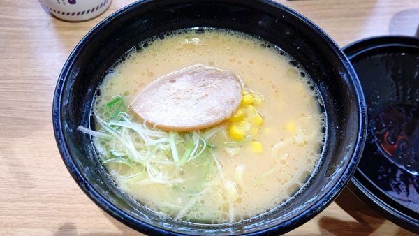 「我流麺舞飛燕監修札幌味噌ラーメン」@かっぱ寿司 川越店の写真