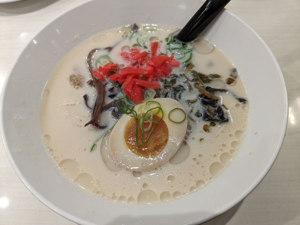 「とんこつラーメン」@魚べい 入間豊岡店の写真