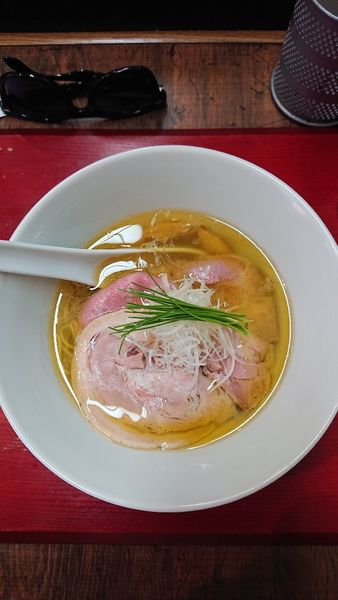 「トリュフ塩蕎麦宮崎地鶏ver」@神保町黒須の写真