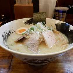 塩と鶏のとんこつのらぁめん