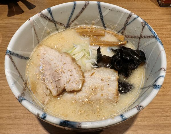 「しおらーめん」@風来居 新宿店の写真