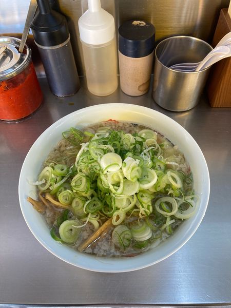 「ワンタン麺」@ホープ軒 千駄ヶ谷本店の写真