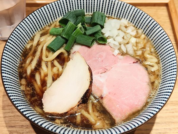 「煮干しらーめん」@ふく流らーめん 轍 東京高田馬場本店の写真