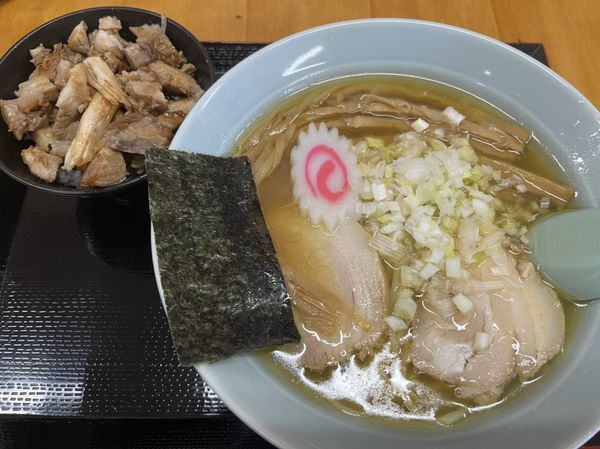 「手打ち中華そば、半ライス」@中華そば 香十の写真