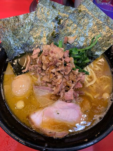 「ラーメン中盛」@家系総本山 ラーメン吉村家の写真