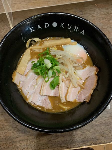 「カレーラーメン全部のせ」@らーめん門蔵の写真