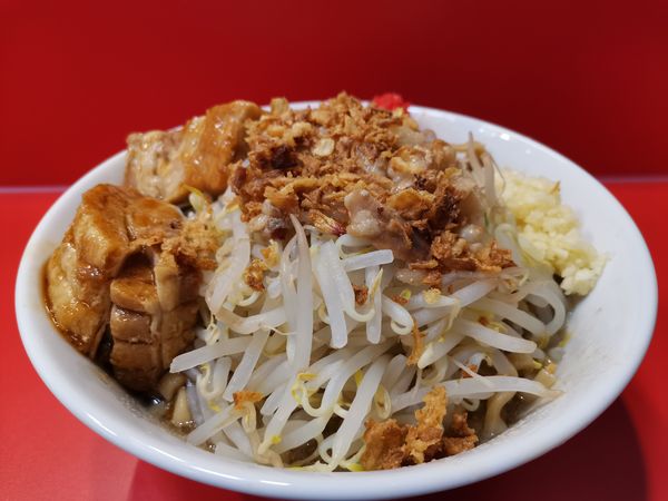 「まぜそば+追加豚1枚」@まぜそばマゼロー 船橋店の写真