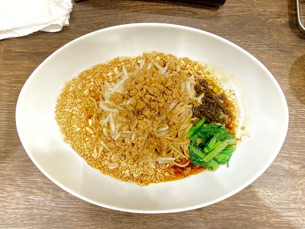 「本場成都の汁なし担々麺:950円」@雲林坊 北千住東口店の写真