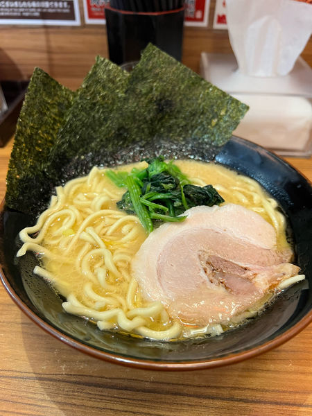 「ラーメン醤油　790円」@横浜家系ラーメン 壱角家 田町店の写真