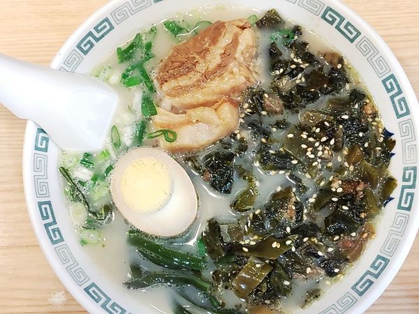 「阿蘇拉麺＋太肉（脂身指定）」@桂花ラーメン 渋谷センター街店の写真