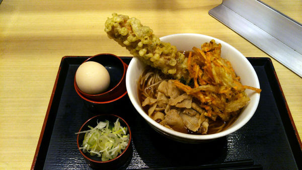 「（期間限定）まんぷくそば」@いろり庵きらく 秋葉原店の写真