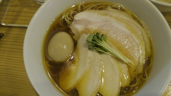 「特製醤油拉麺」@麺屋鈴春の写真