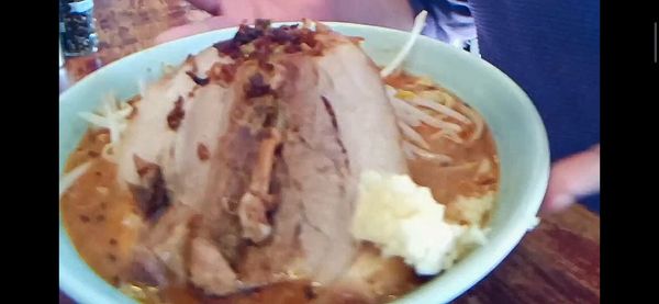 「辛味噌ラーメン中盛＋ニンニク増し」@豪徳寺ラーメン りらくしんの写真