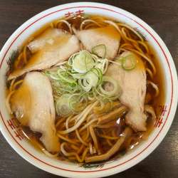 醤油らーめん(大) ¥700